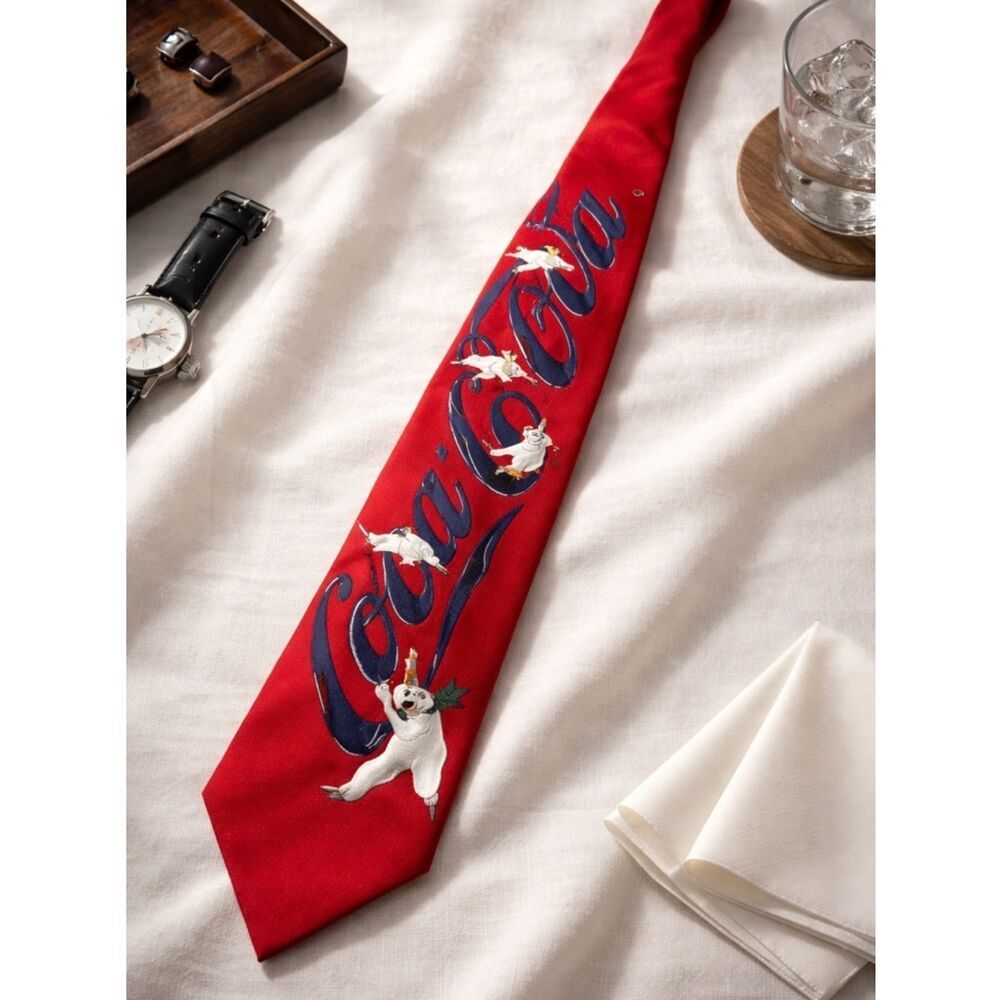 EUC - Coca Cola Men’s Red Tie Polar Bears 100% Silk